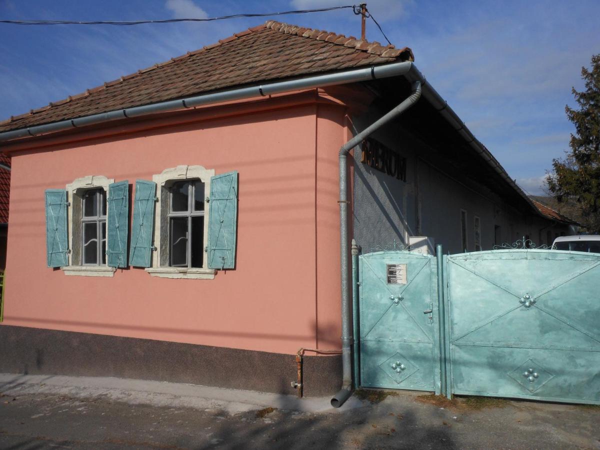 Merum Pincészet és Vendégszoba Tállya Esterno foto